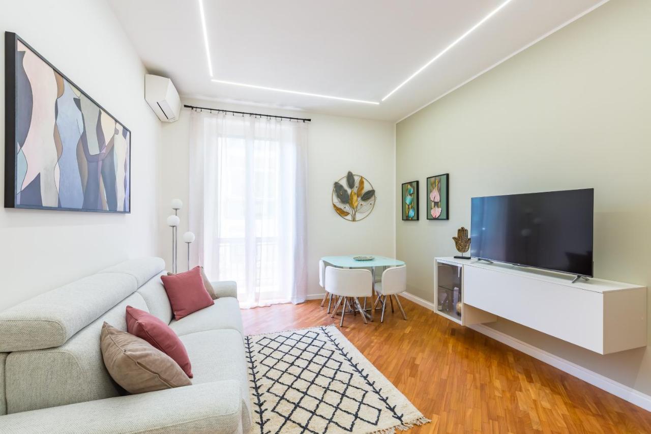 Stanzione Classy Flat At Vomero By Napoliapartments Appartamento Napoli