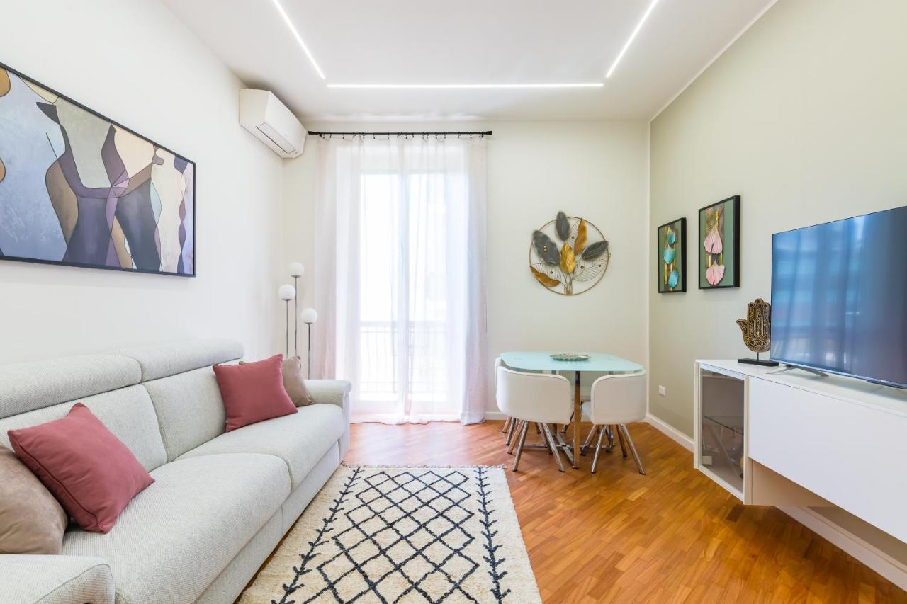 Stanzione Classy Flat At Vomero By Napoliapartments Napoli