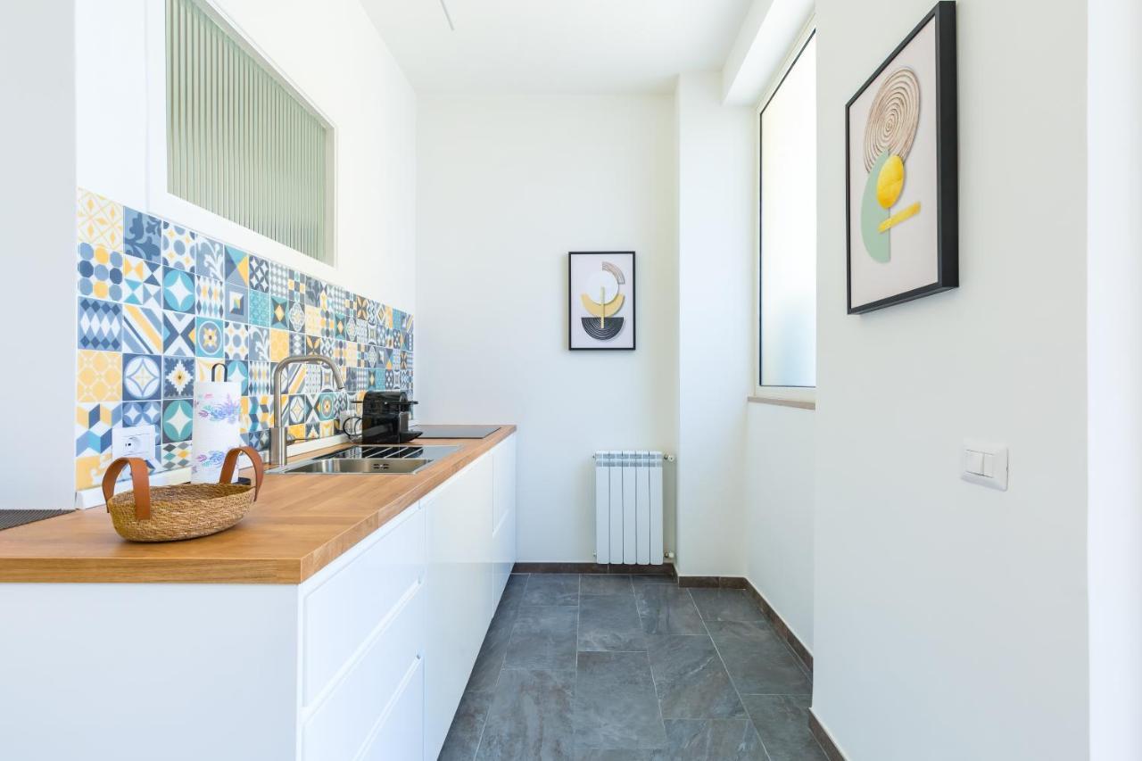 Stanzione Classy Flat At Vomero By Napoliapartments Appartamento *