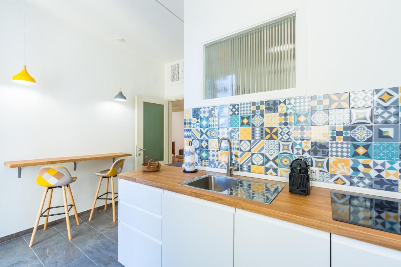 Stanzione Classy Flat At Vomero By Napoliapartments Appartamento